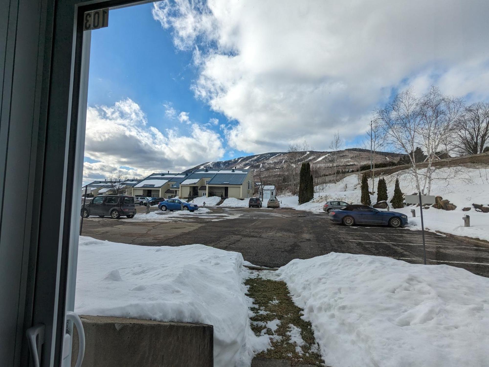 Bienvenue Chez Alice Et Daniel Apartment Saint-Ferreol-les-Neiges ภายนอก รูปภาพ